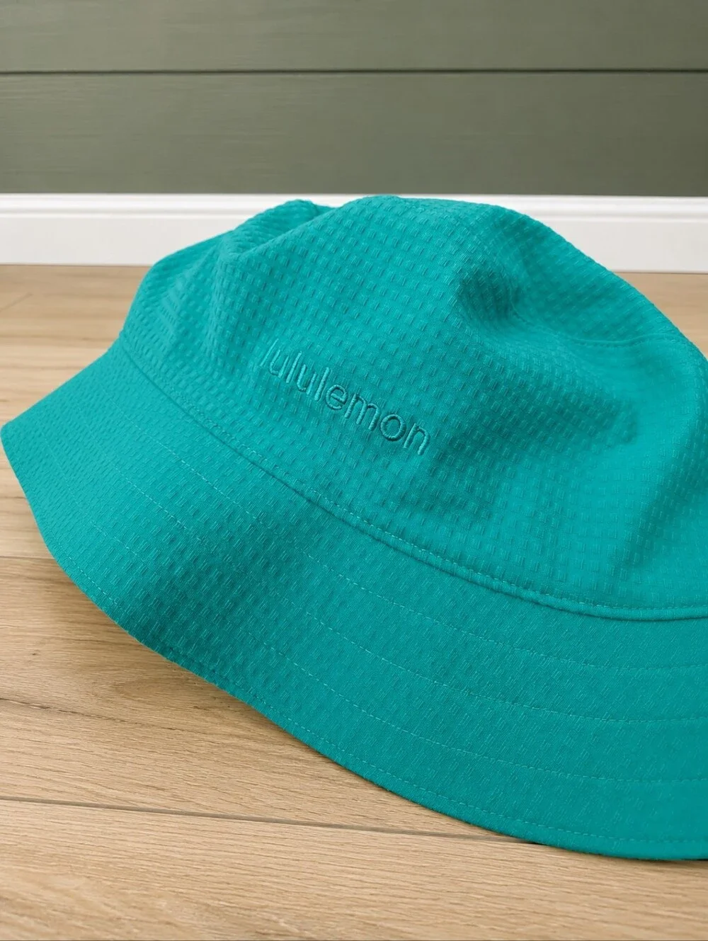 Lululemon Both Ways Reversible Bucket Hat Maldives Green White Size M/L